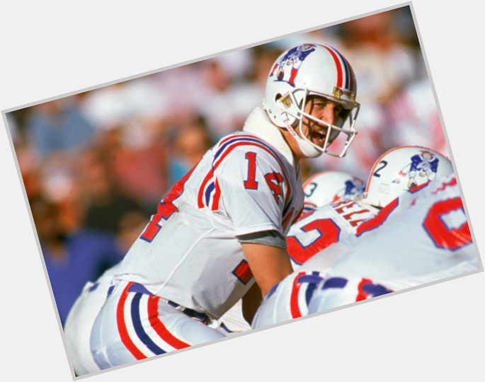 Happy Birthday to QB-Neckroll pioneer Steve Grogan. 