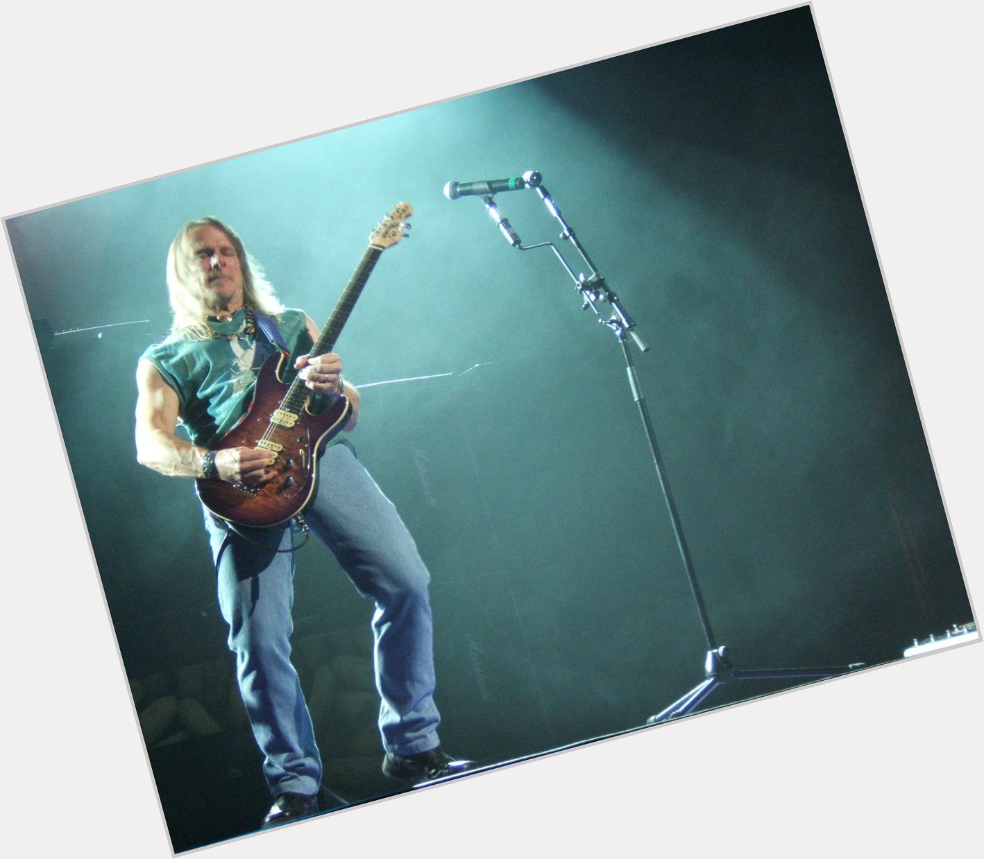 Happy Birthday to Steve Morse. Great player and one of the nicest guys you\ll ever run into 