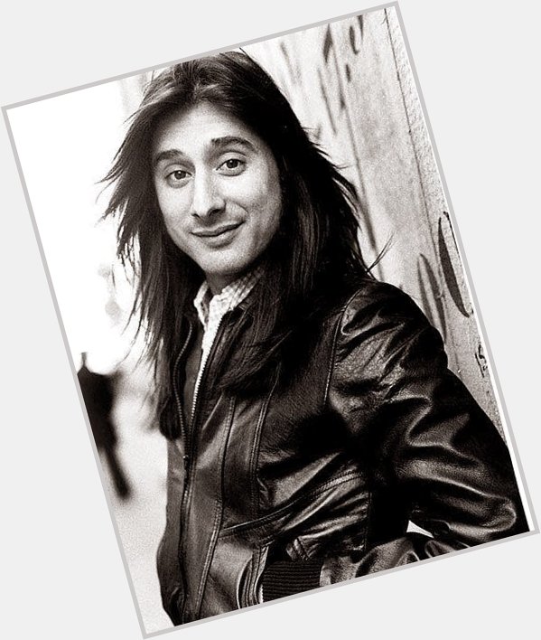 Happy birthday to former lead singer Steve Perry! 