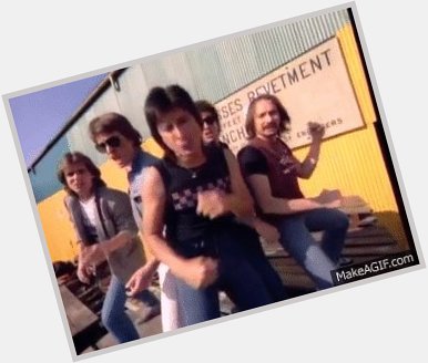 Happy birthday to one of my fave singers Steve Perry he is such amazing singer 