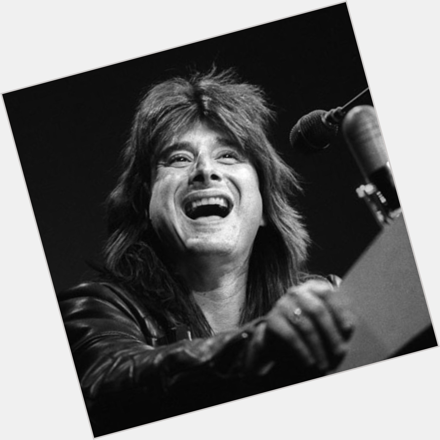 Happy birthday to musical royalty Steve Perry. 

His voice is a national treasure. 