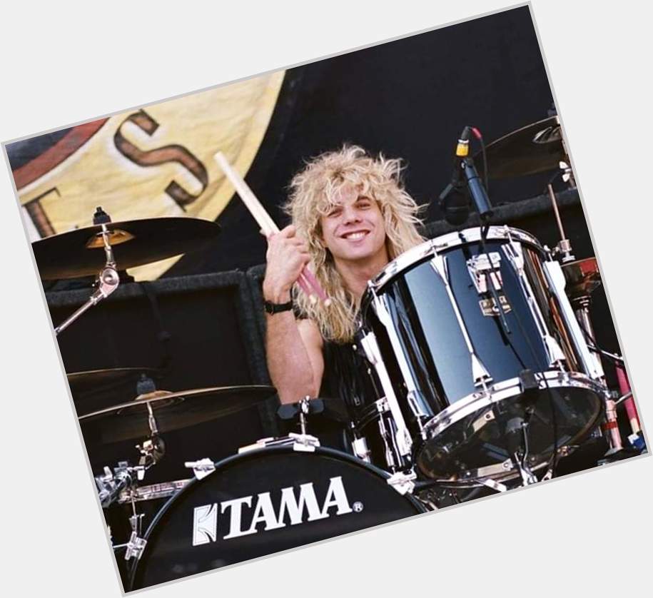 Happy birthday to former drummer of Guns N\ Roses, Steven Adler! 