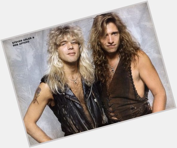 Happy birthday to the coolest dude ever, Steven Adler! 