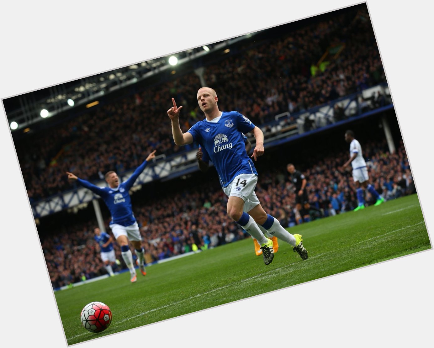Happy Birthday to Steven Naismith who celebrated in perfect fashion with a hat-trick on Saturday against Chelsea 