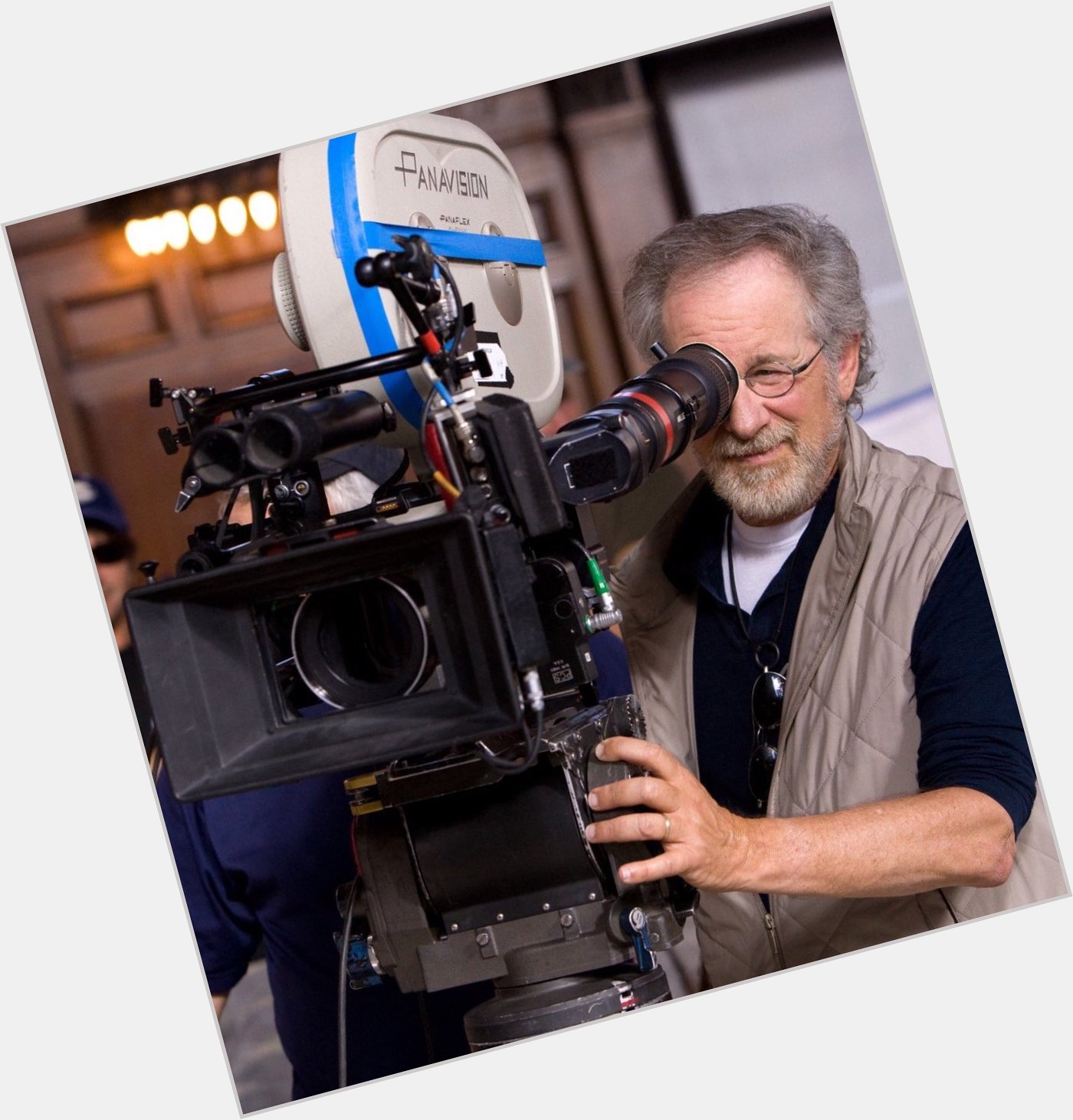 Happy 71st birthday, Steven Spielberg! What s your favourite Spielberg moment ? 