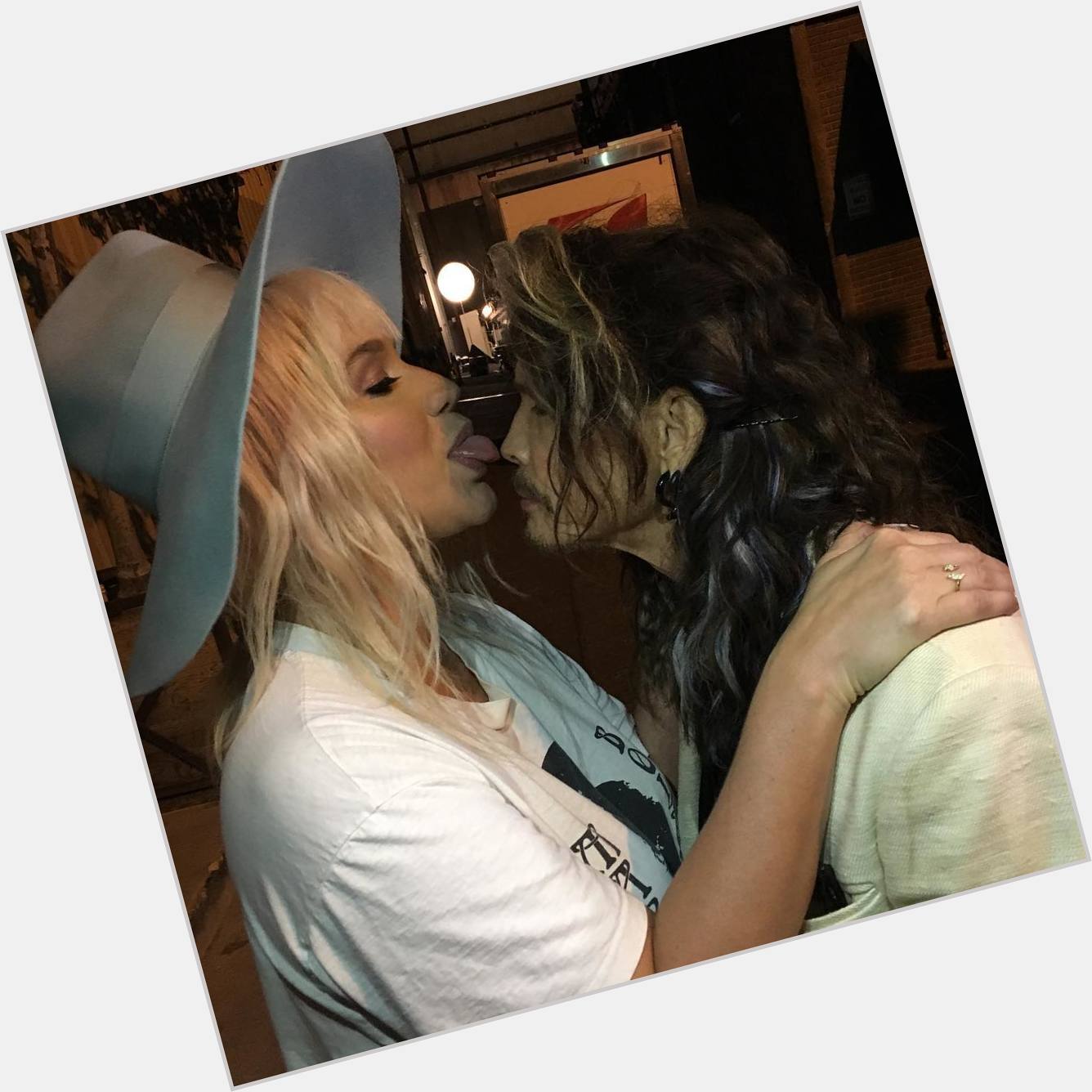 Its Steven Tyler\s birthday! Happy birthday Here\s a pic of licking your face. Naturally. 