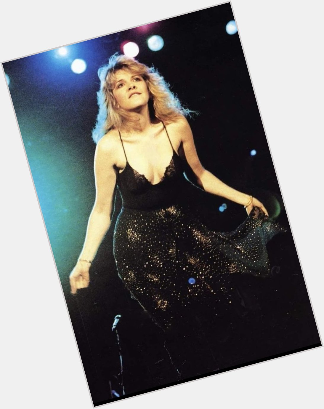 Happy birthday to the personification of etheral, stevie nicks 
