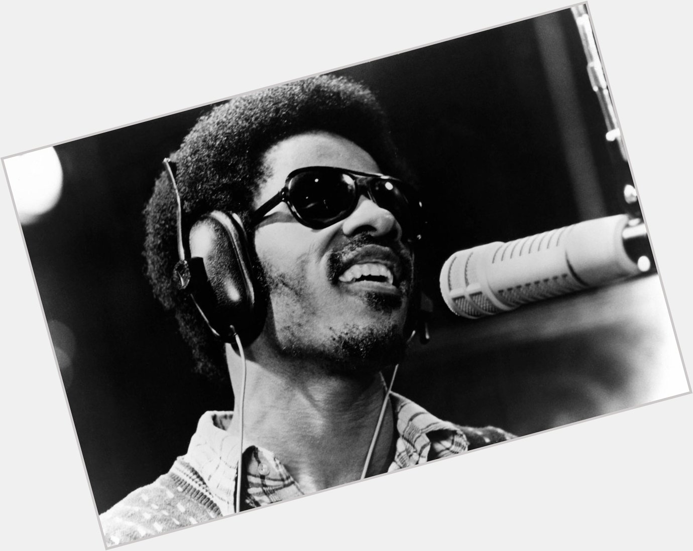 Happy Birthday to Stevie Wonder, one of the greatest to ever do it. 