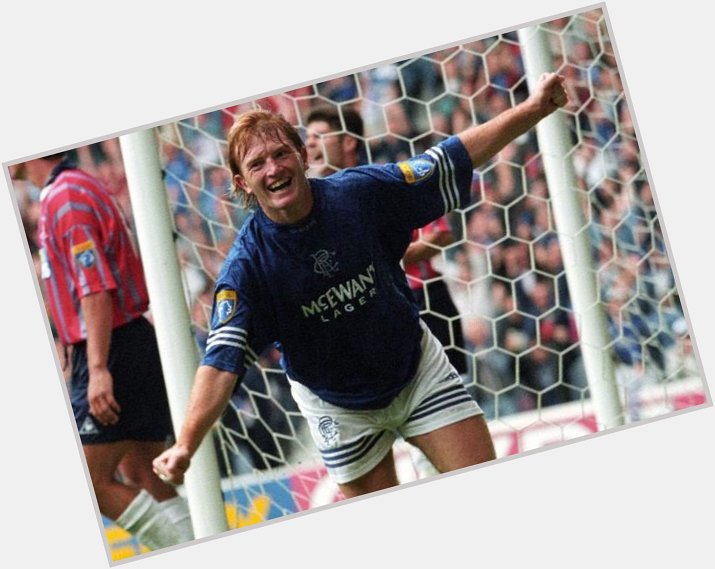 Happy birthday to Stuart McCall. Here\s a video of him drunk and falling off a car 
