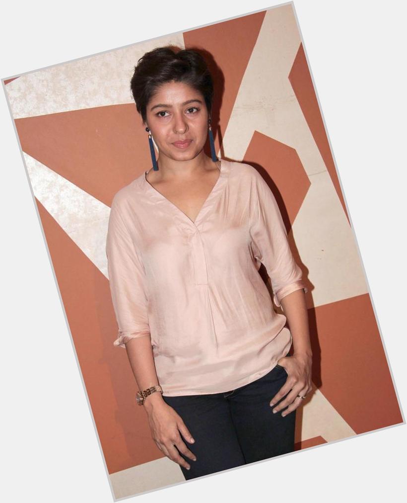 Sunidhi Chauhan is celebrating his 31th birthday today! iMusti wishes a very Happy Birthday  