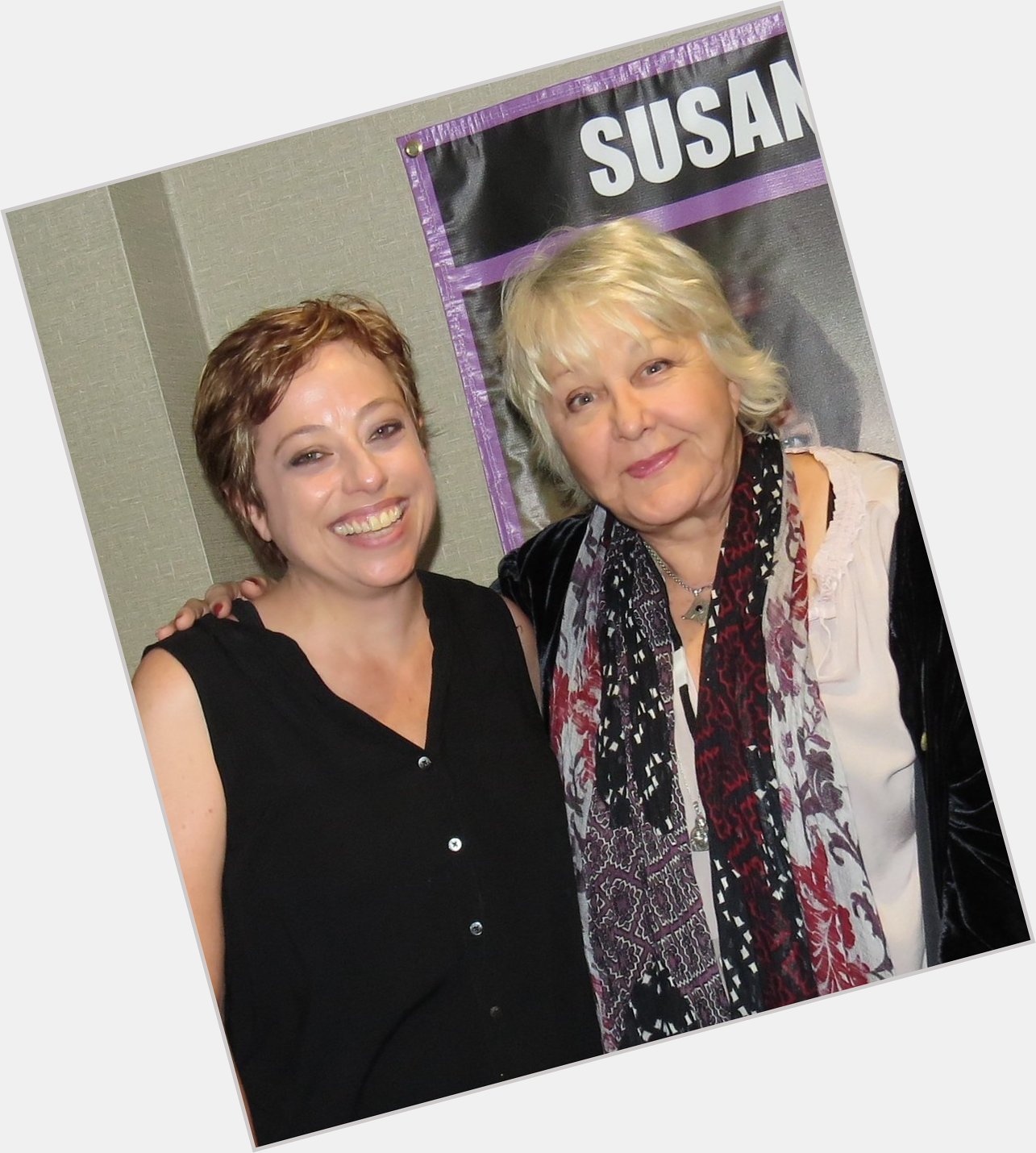 Happy birthday Susan Ruttan! I LOVED MEETING HER. She is so nice!! 
