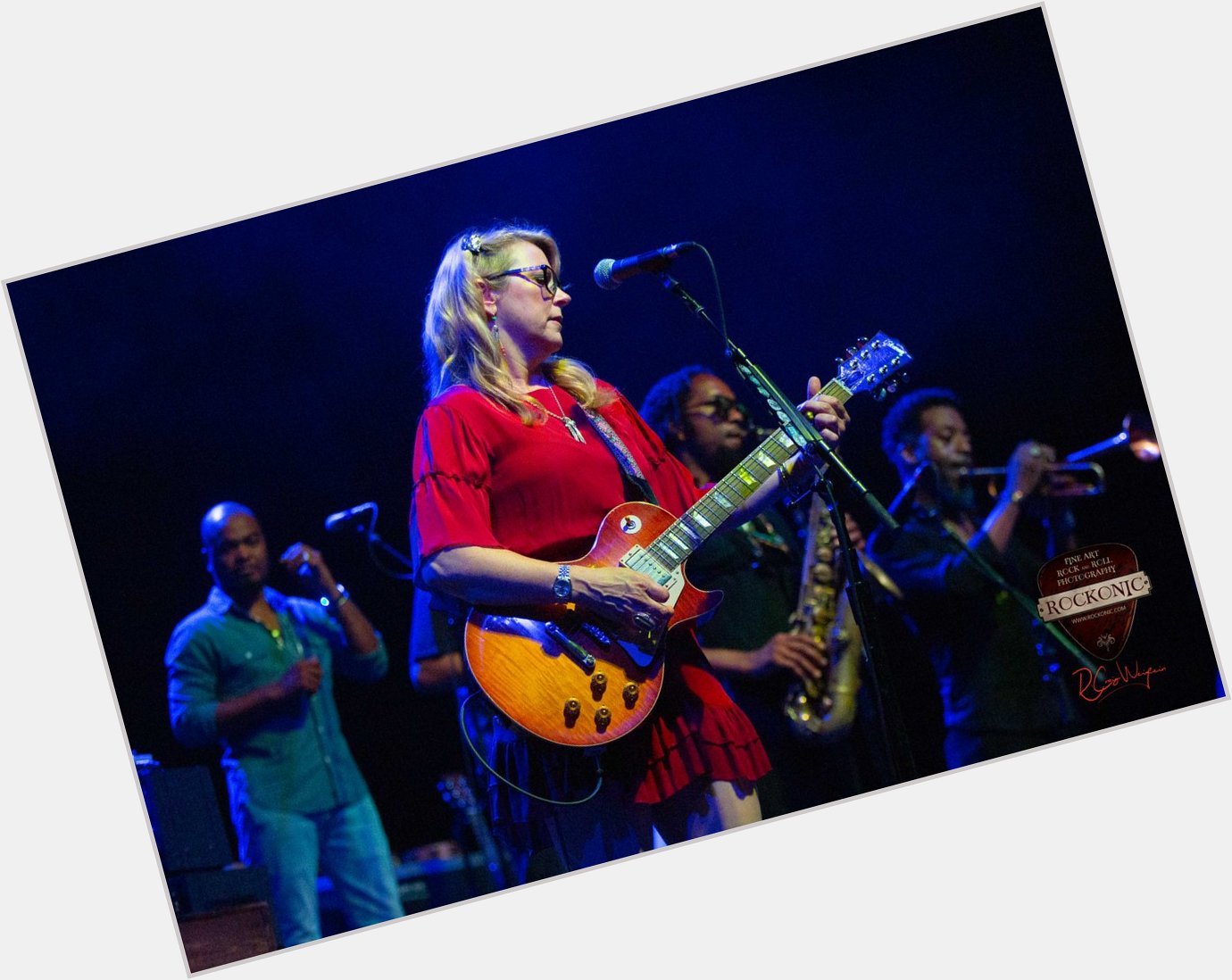To wish the one-and-only Susan Tedeschi of a HAPPY BIRTHDAY! 