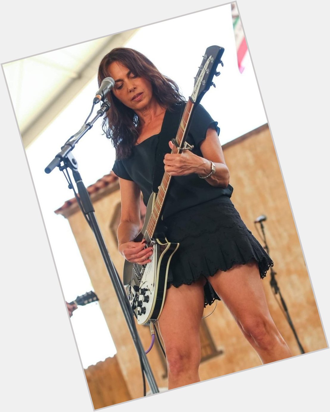 Happy birthday Susanna Hoffs (Bangles) 