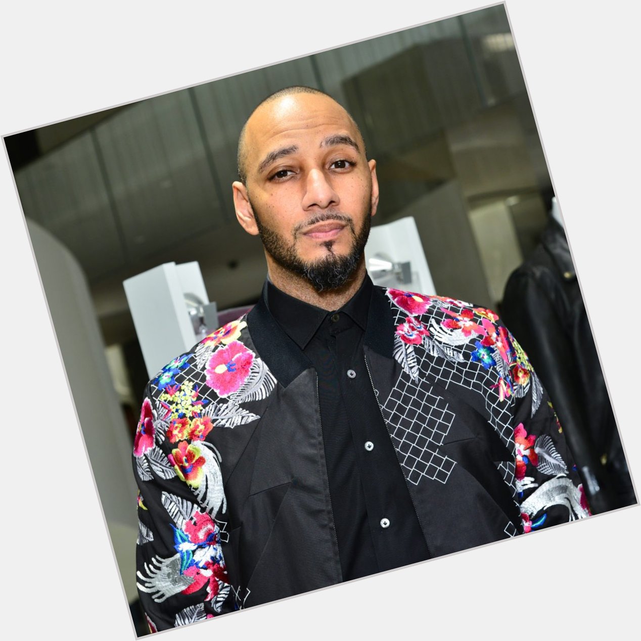 Happy birthday to the Swizz Beatz what s your favorite song that s produced by him? 