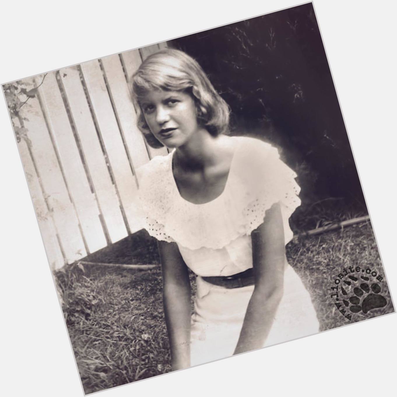  I desire the things which will destroy me in the end. Happy birthday, the blazing Sylvia Plath ... 