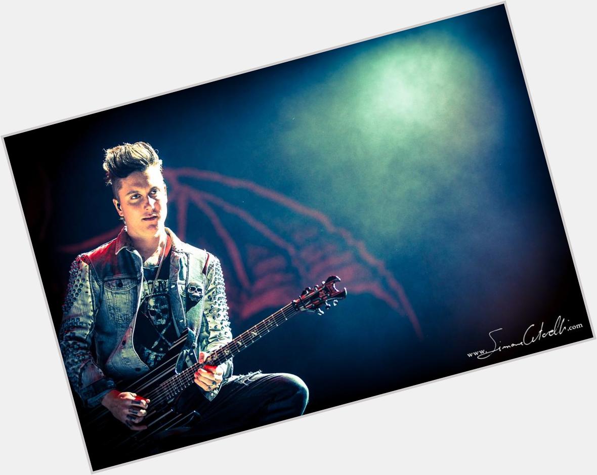 Happy birthday to my favourite guitarist Brian Elwin Haner Jr. aka Synyster Gates.      