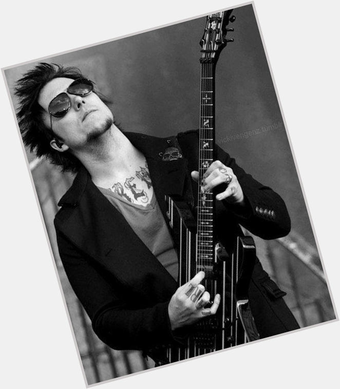 Happy birthday to my favorite guitarist, Synyster Gates! 