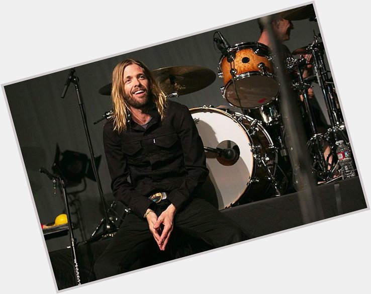 Happy 47th birthday, Foo Fighters drummer Taylor Hawkins.  Born in Ft. Worth. 