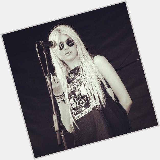 Happy birthday taylor momsen   