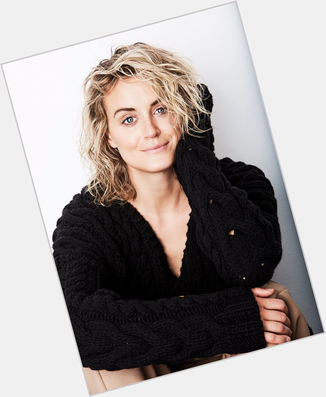 Happy belated birthday to the wonderful and beautiful taylor schilling  
