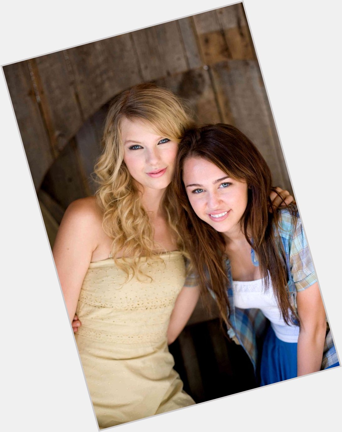 I dont know about you! but Mileys 22!
Happy Birthday Miley Cyrus! Taylor Swift 