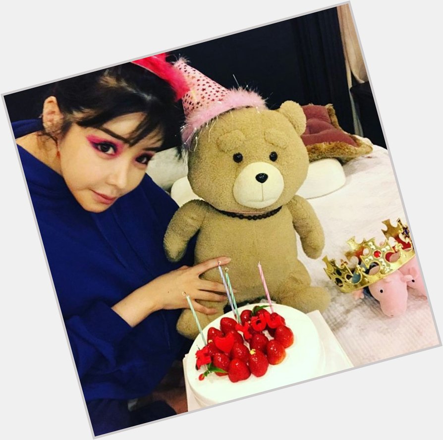 [Instagram] Happy Birthday~~Teddy Park   ~~      