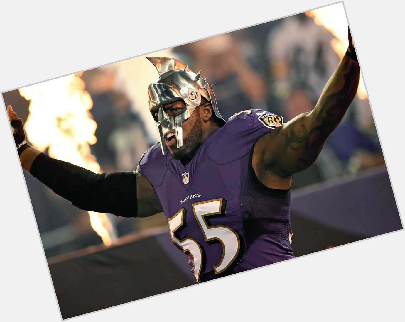 Happy birthday to part-time gladiator and graduate of Ball So Hard University, Terrell Suggs! ( 