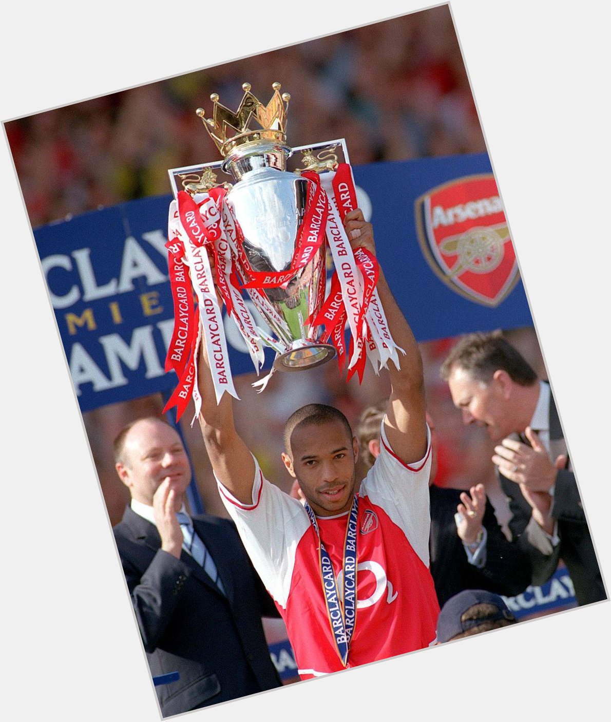 Happy Birthday to the king of Highbury. Arsenal legend Theirry Henry 