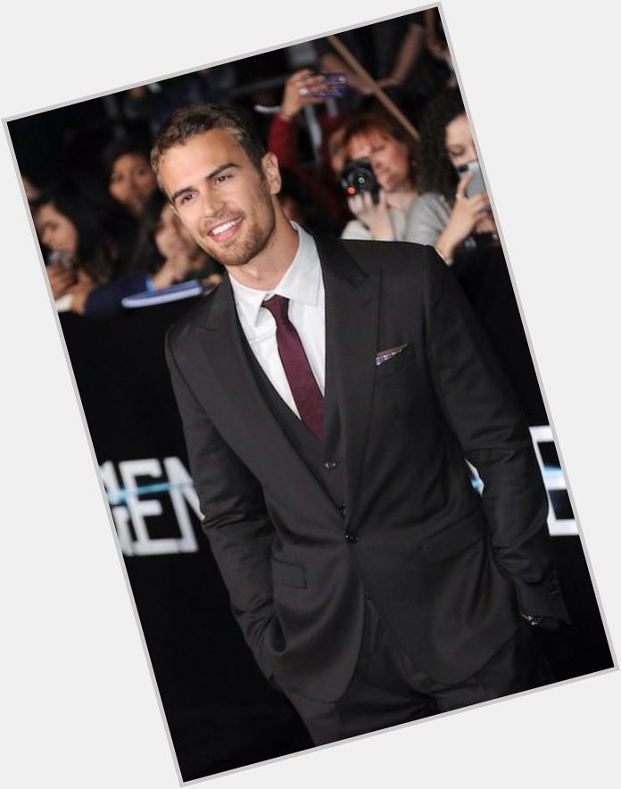And also happy birthday to the sexiest man on Earth, Theo James. 