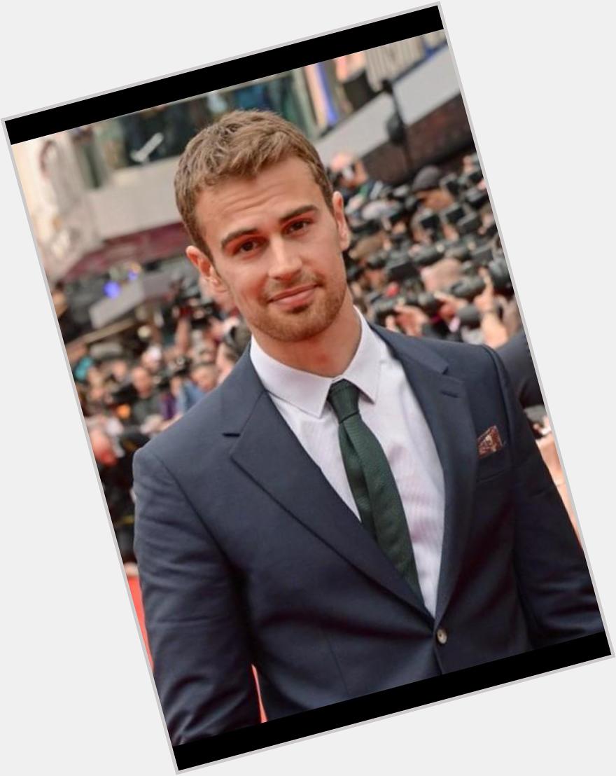 HAPPY 30th BIRTHDAY TO THEO JAMES MY BABY FOR LIFE        I LOVE YOU SM 
