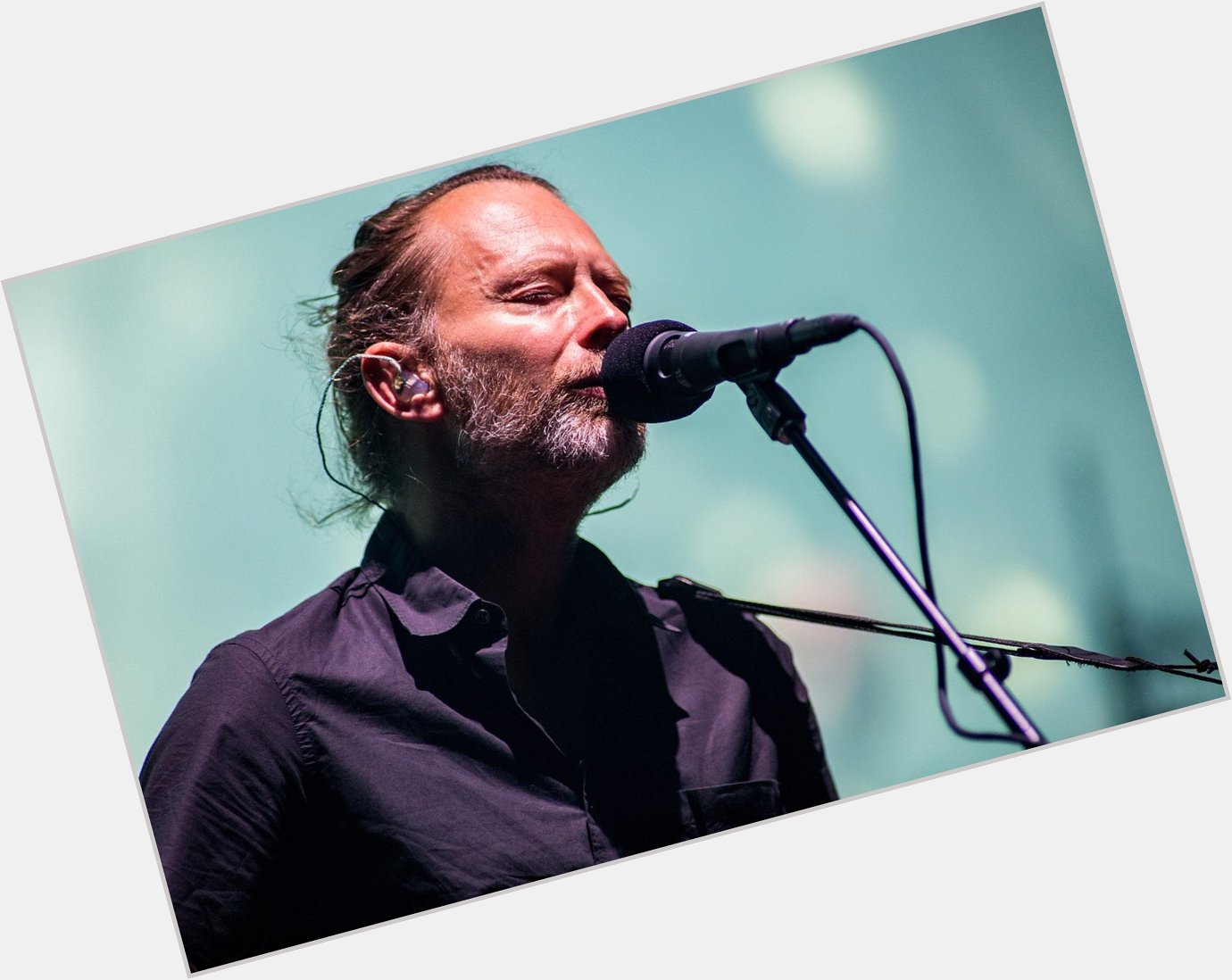 Happy Birthday to one of the greatest musicians alive. Thom Yorke. 