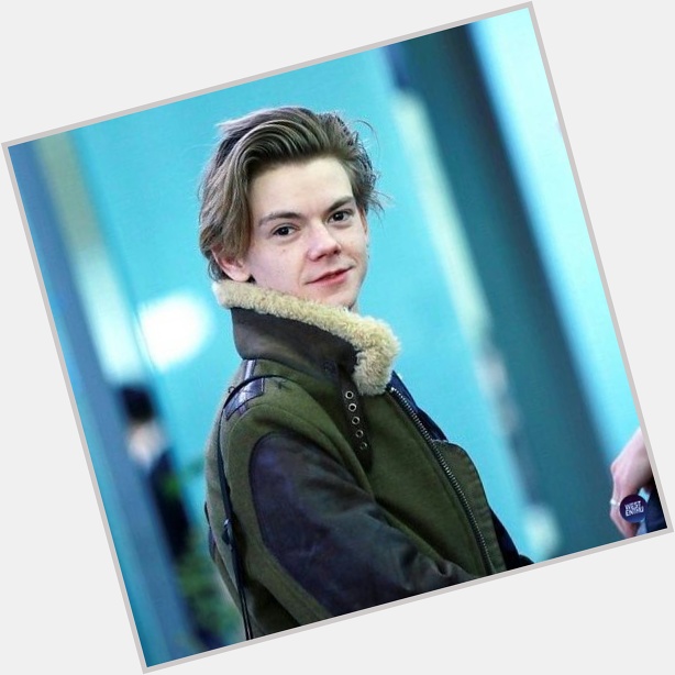  happy 32th birthday, thomas brodie-sangster! bes 
