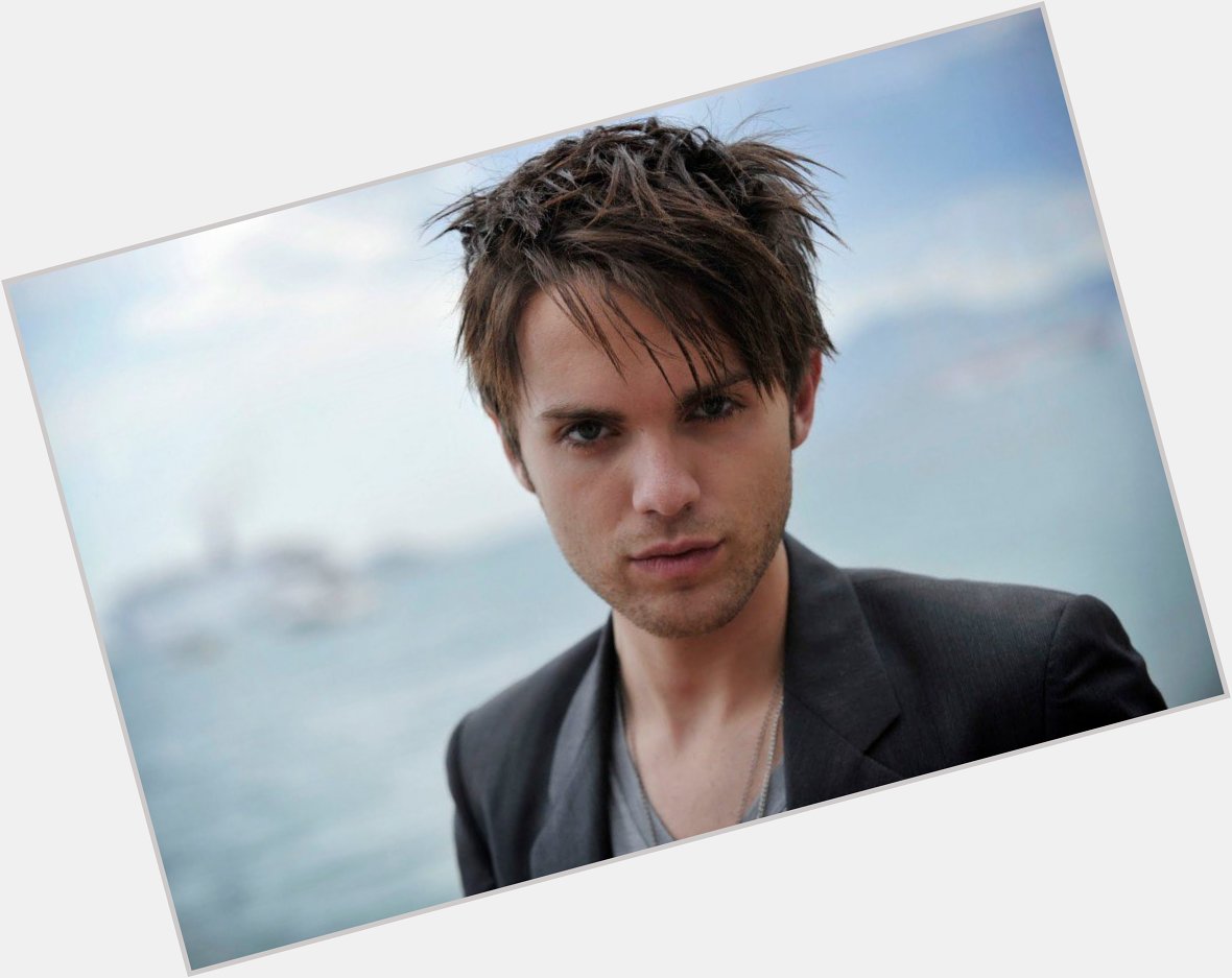  Happy 30th birthday to the openly gay actor Thomas Dekker (     