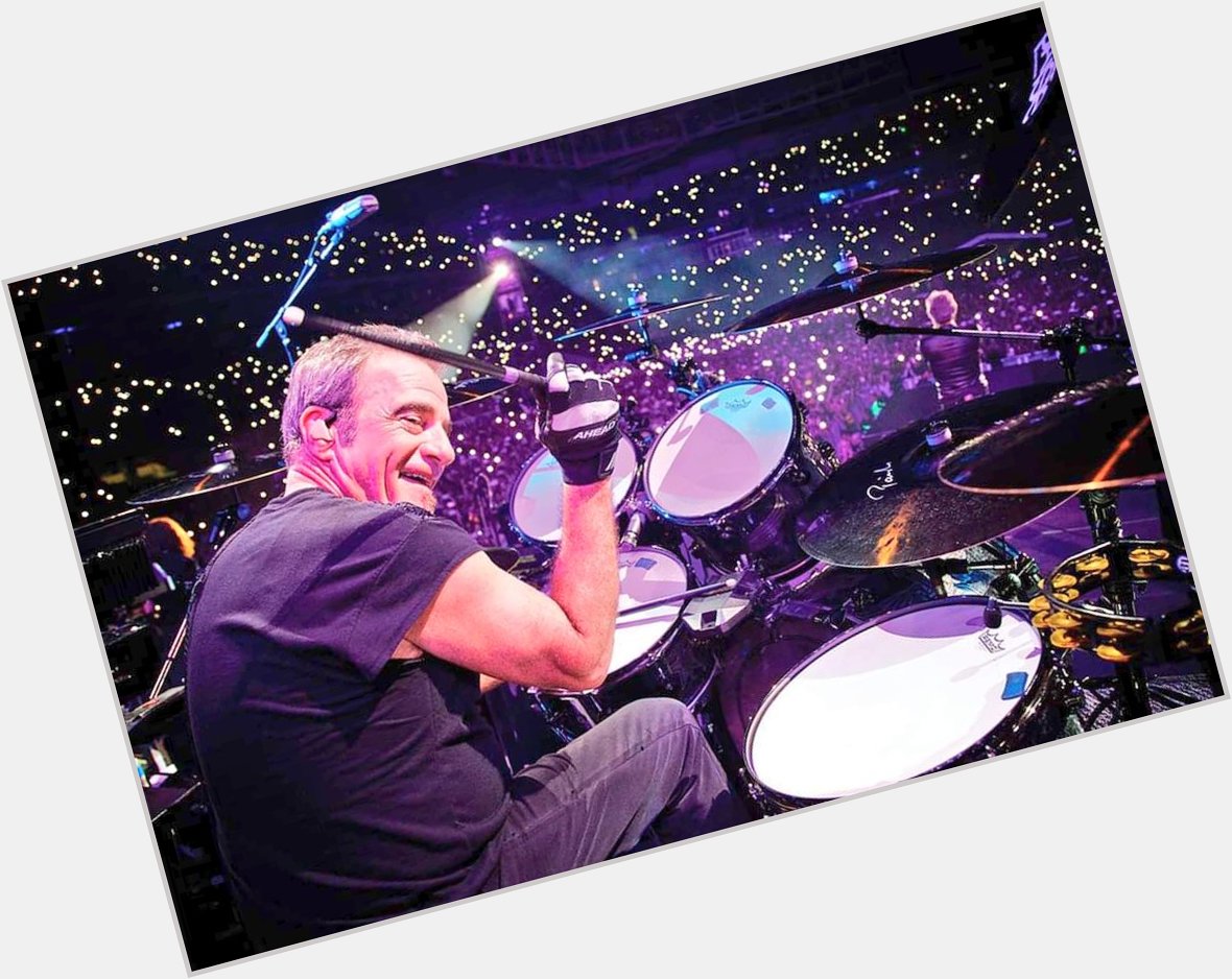 Happy Birthday  Tico Torres   68 Bon Jovi drummer  Congratulations!

What\s your favorite BON JOVI album? 