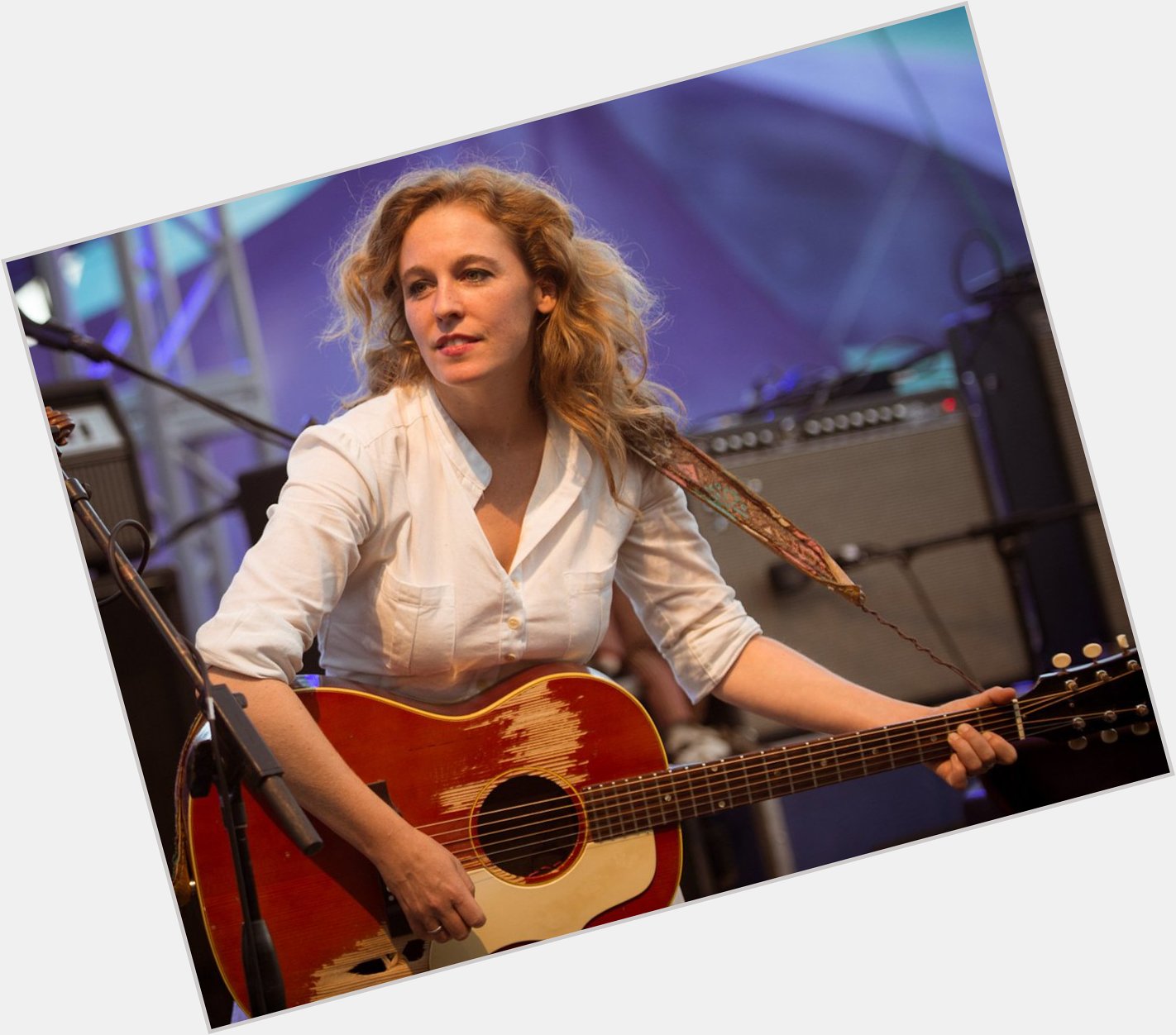 December 8 Birthdays....
Happy Birthday to 42 year old Tift Merritt! 