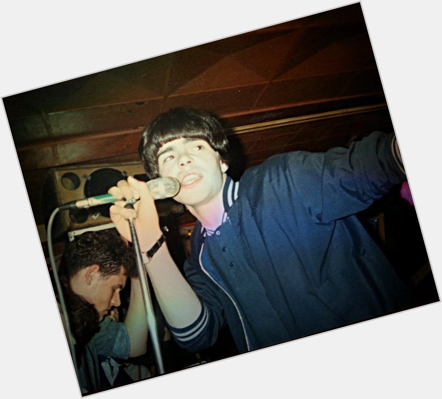 Happy birthday to one of my favorite frontmen, The Charlatans Tim Burgess! 