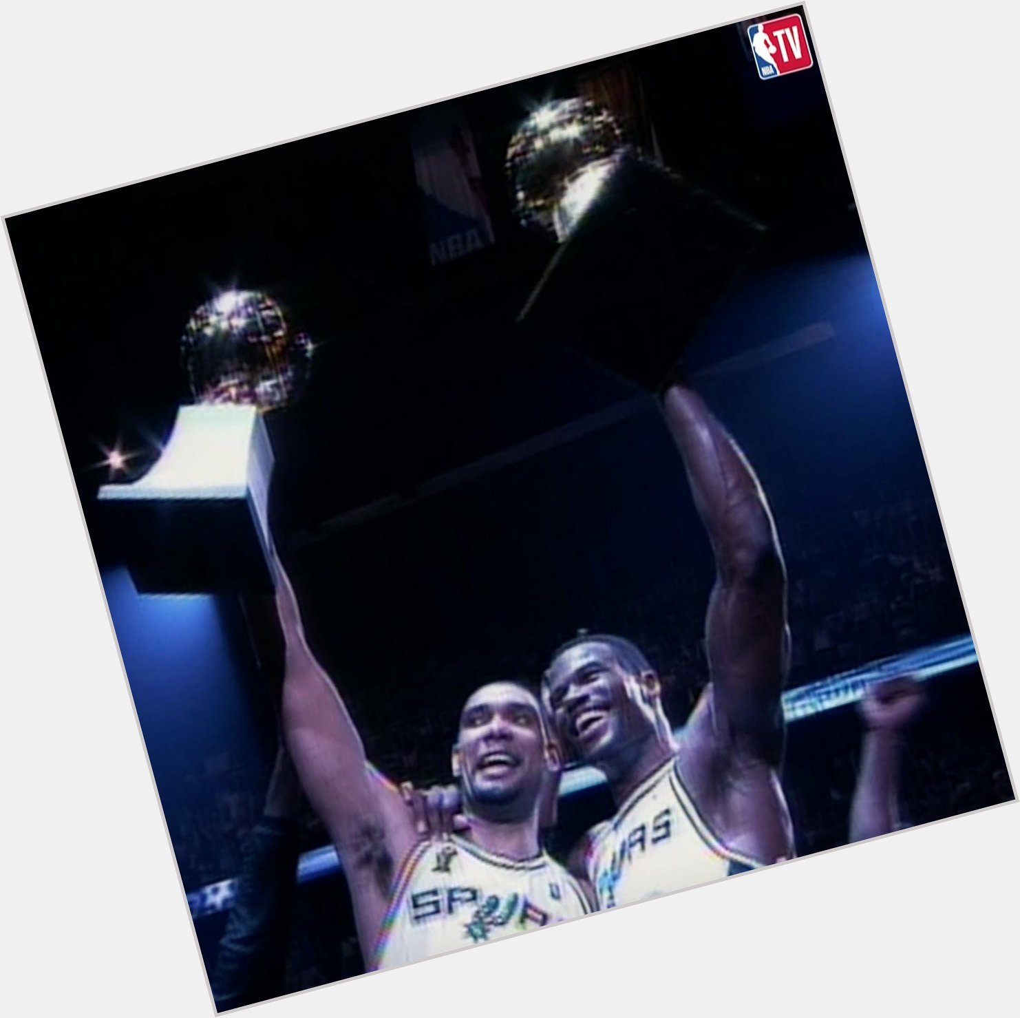 Happy 42nd birthday to 5X NBA champ and Spurs legend Tim Duncan Best power forward of all time? (via 