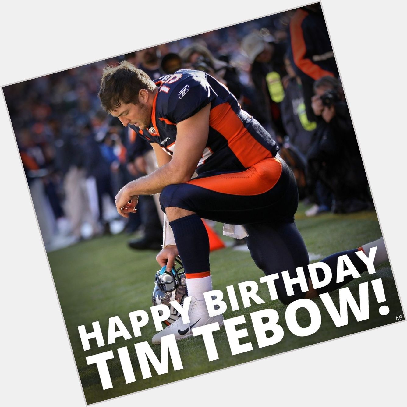 HAPPY BIRTHDAY! Tim Tebow turns 34 today. 