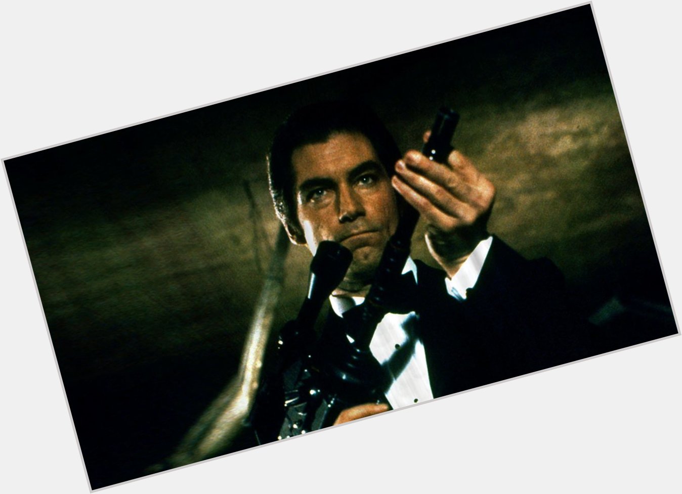 A very happy birthday to Timothy Dalton. He played 007 in THE LIVING DAYLIGHTS (1987) and LICENCE TO KILL (1989). 