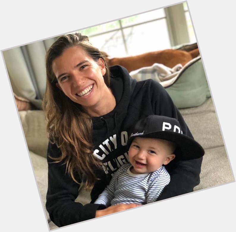 Happy birthday to the absolute loml Tobin Heath  she so grown aw omg I love her so much 