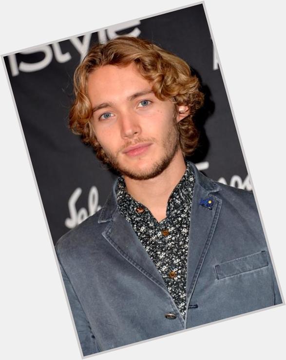 Gelicapickles has a male crush: Happy birthday to my all day errday! toby_regbo hope U have more birthdays an 