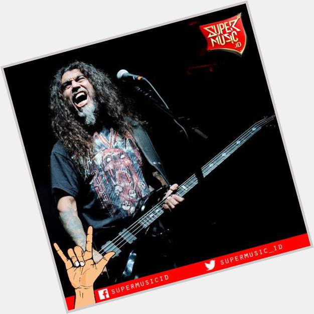\\m/ \" 1961: Happy Birthday to Tom Araya, bassist sekaligus vokalis dari Slayer. 