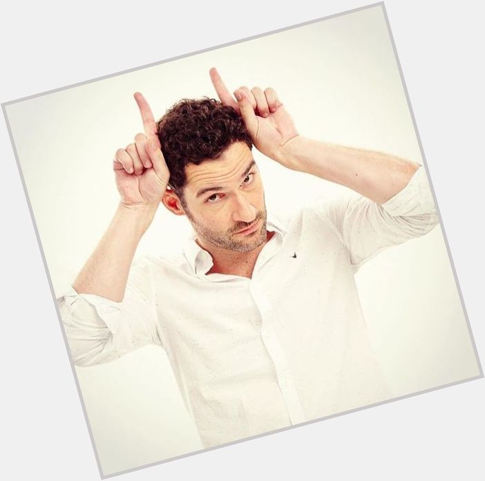 En attendant la saison 3 en France, Happy Birthday Tom Ellis 