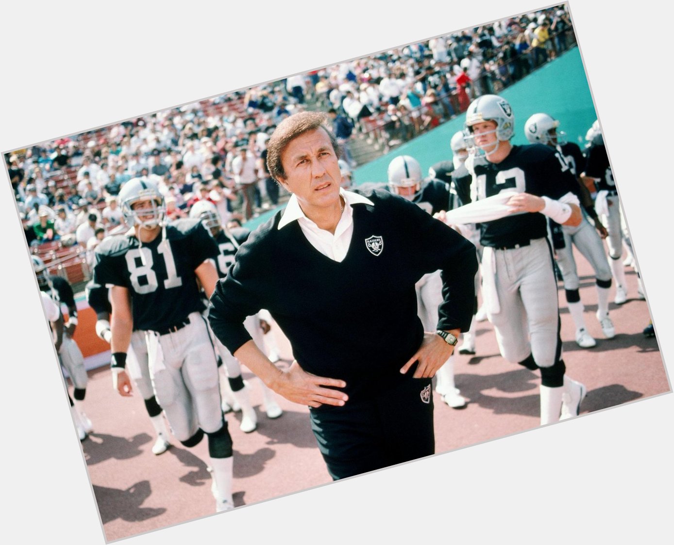 Happy Birthday to Tom Flores, the the first minority head coach in NFL history to win a Super Bowl! 