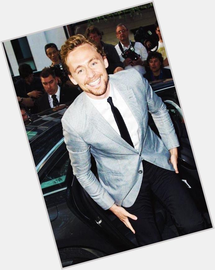 Happy birthday to the most attractive man in the world. Tom Hiddleston, you are perfection 
