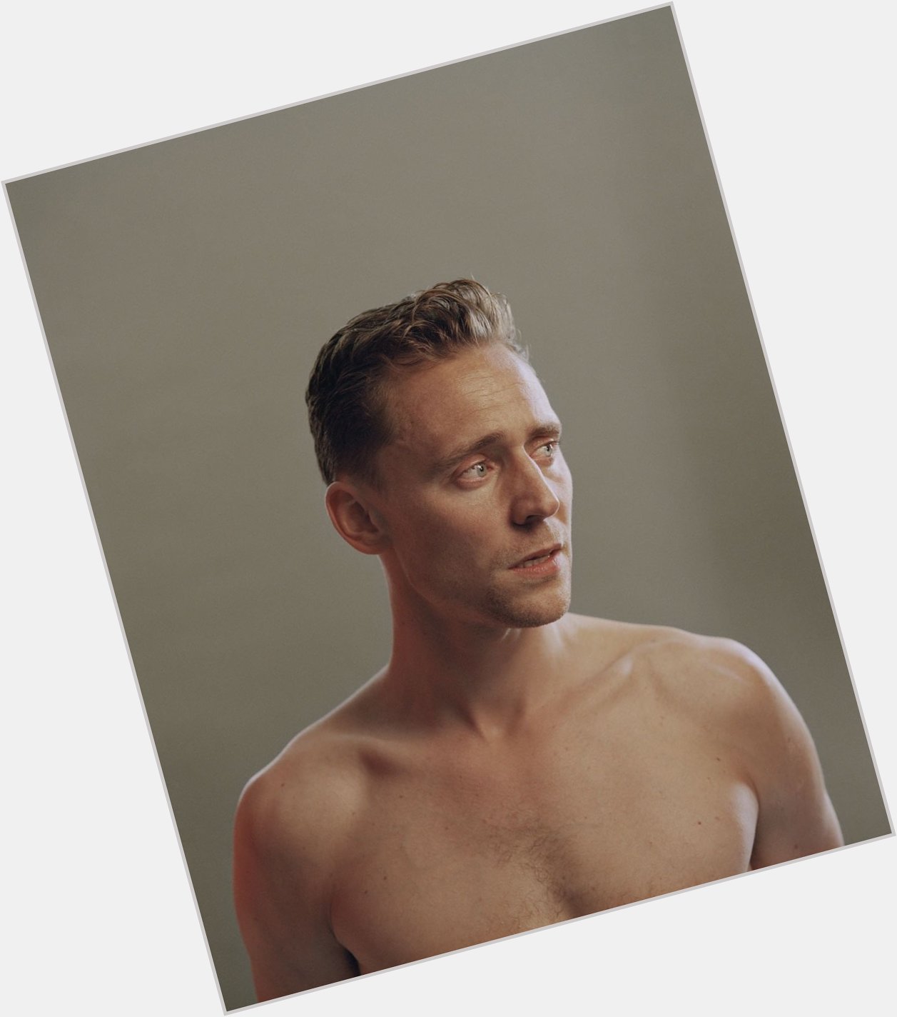 Happy birthday to this underrated sweet inteligent and respectful man, Tom Hiddleston!! 