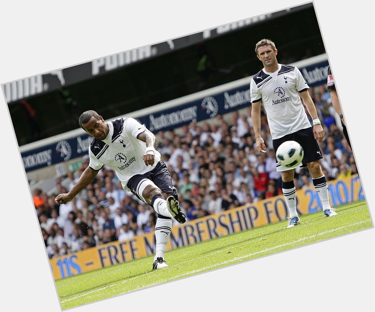 Happy Birthday to former Tottenham midfielder Tom Huddlestone. 