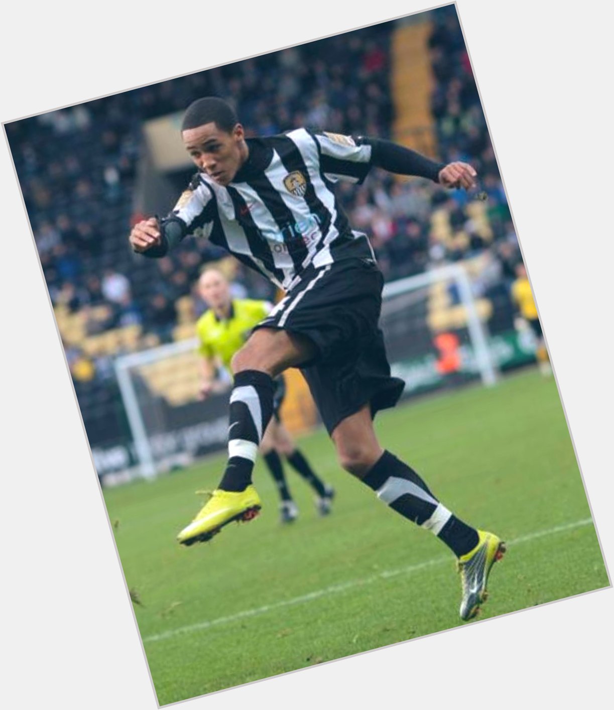 Happy 31st Birthday today to former Notts County loanee Tom Ince                   