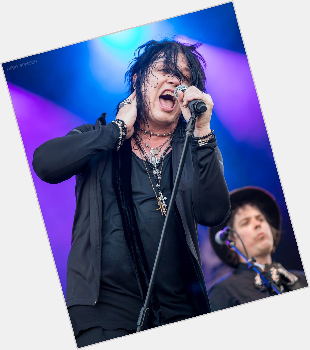 Please join me here at in wishing the one and only Tom Keifer a very Happy 60th Birthday today  