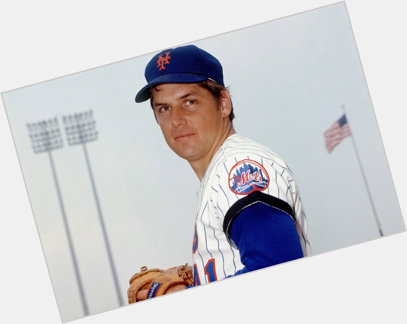The great Tom Seaver was born on November 17, 1944 in Fresno, California. Happy birthday to him on his 71st. 